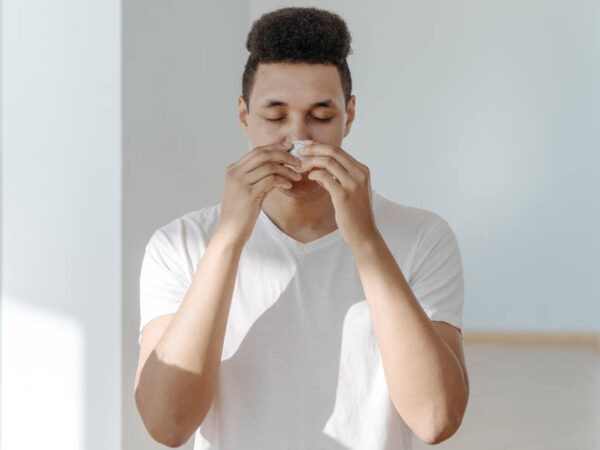 Ποια είναι η σύνδεση ανάμεσα στην ψυχική υγεία και τις αλλεργίες