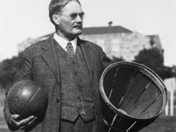 Σαν σήμερα: Ο Δρ. Τζέιμς Νέισμιθ δημιουργεί ένα παιχνίδι που ονομάζει μπάσκετ-μπολ