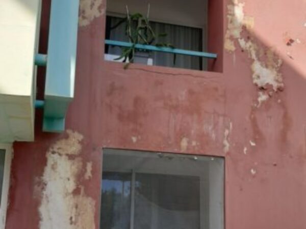 Εικόνες ντροπής από τις εστίες στα Χανιά: «Οι φοιτητές μένουν σε δωμάτια με μούχλα»