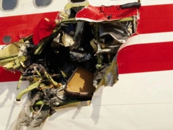 Σαν σήμερα: Το αεροπορικό ατύχημα που συγκλόνισε την Ελλάδα: «Έπεφταν σώματα από τον ουρανό»
