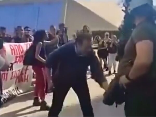 “Στημένη” από τα ΜΑΤ και την κυβέρνηση η επίθεση στους φοιτητές Θεσσαλονίκης (βίντεο)