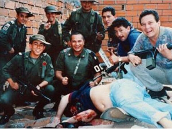 2 Δεκεμβρίου 1993: Αστυνομικοί σκοτώνουν τον βαρόνο της κοκαΐνης, Πάμπλο Εσκομπάρ