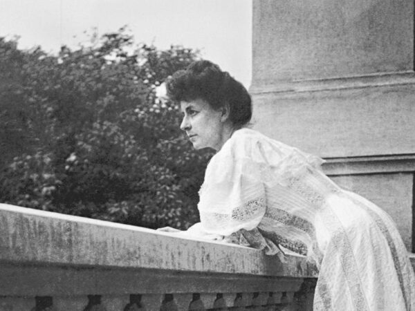 Σαν σήμερα 2 Μαΐου 1941 πέθανε η συγγραφέας Πηνελόπη Δέλτα​​​​​​​