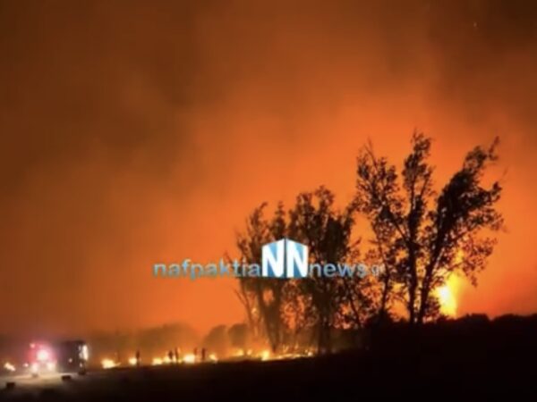 Η φωτιά και στο Ευηνοχώρι -Τεράστιες φλόγες (Βίντεο)