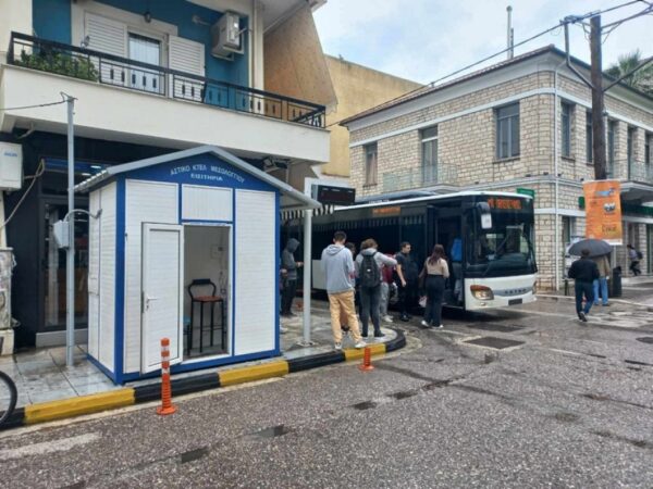 Άγνωστοι διέρρηξαν το εκδοτήριο του αστικού ΚΤΕΛ στο Μεσολόγγι